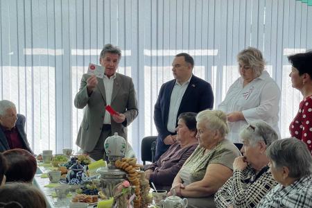 Крымские коммунисты побывали в Кировском районе с целью посещения Комплексного центра социального обслуживания граждан пожилого возраста и инвалидов Кировского района
