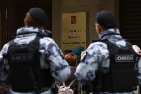 Жители Москвы при поддержке КПРФ подали обращения в Администрацию Президента по столичным проблемам