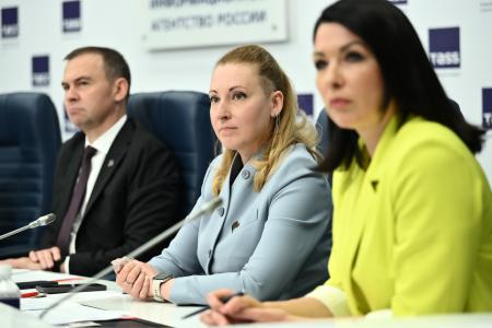 В ТАСС состоялась пресс-конференция руководства КПРФ: задачи фракции на предстоящую сессию и "Программа Победы"