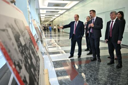 Г.А. Зюганов выступил на открывшейся в Госдуме выставке «Экспорт во имя Победы»