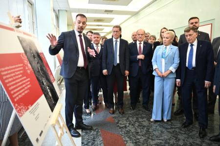 Г.А. Зюганов выступил на открывшейся в Госдуме выставке «Экспорт во имя Победы»