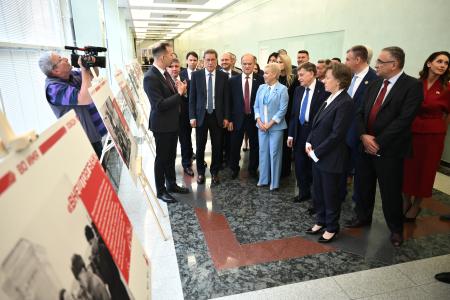 Г.А. Зюганов выступил на открывшейся в Госдуме выставке «Экспорт во имя Победы»