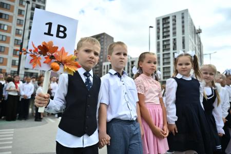 "Вперед! К знаниям!". 1 сентября Г.А. Зюганов поздравил учащихся, учителей и родителей Московской школы № 2094