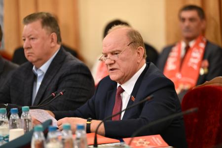 «Уроки для современности». Г.А. Зюганов выступил на круглом столе, посвященном 80-летию окончания Второй Мировой войны
