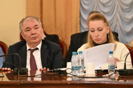«Уроки для современности». Г.А. Зюганов выступил на круглом столе, посвященном 80-летию окончания Второй Мировой войны