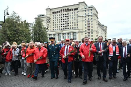 Г.А. Зюганов на митинге в Москве: «Идем нашим славным советским шагом – к новым Победам!»