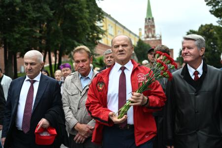 Г.А. Зюганов на митинге в Москве: «Идем нашим славным советским шагом – к новым Победам!»