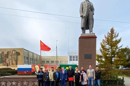 Лидер южноуральских коммунистов Денис Курочкин начал рабочую поездку по области с визита в Аргаяшский район