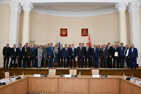 Депутат ГД Николай Васильев оценил потенциал смоленского АПК в ходе выездного заседания