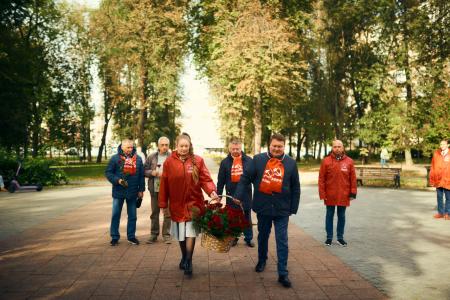 Нижегородские коммунисты приняли участие во всероссийской акции КПРФ «Они сражались за Родину», посвященной памяти защитников Советской власти