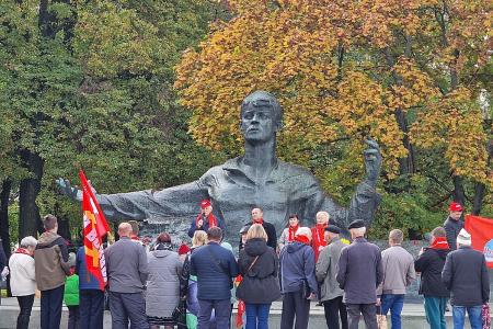 Рязань. Есенин: знакомый и не знакомый