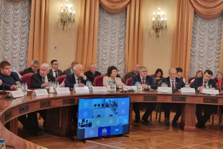Депутат Николай Васильев принял участие в обсуждении мусорной реформы