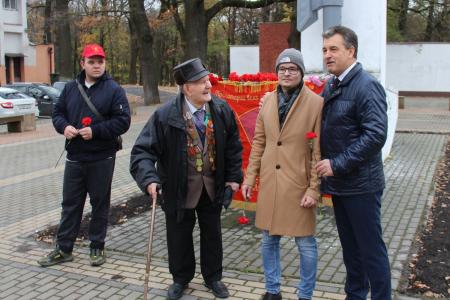 Коммунисты и комсомольцы Брянщины отметили 107-ю годовщину Ленинского комсомола