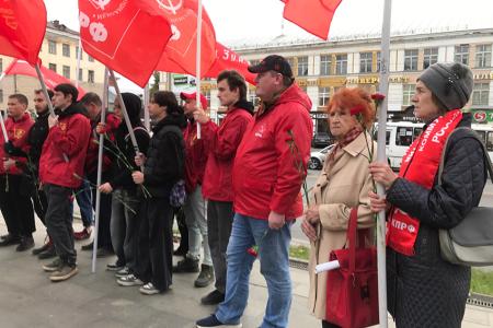 Ивановская область. Коммунисты почтили память защитников Советской власти
