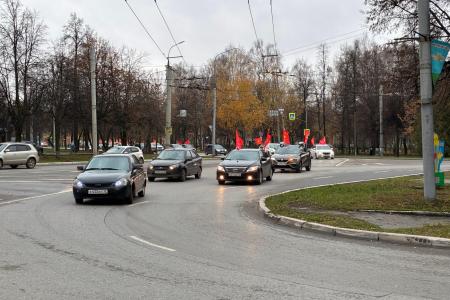 Коммунисты и комсомольцы Марий Эл поздравили жителей республики с Днем Комсомола