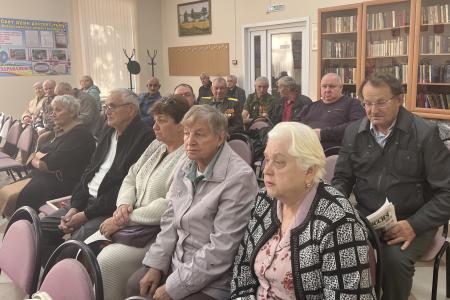 Краснодарский край. Коммунист-депутат Госдумы Н.И. Осадчий провел в Кореновском и Выселковском районах встречи с избирателями КПРФ