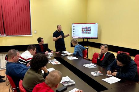 Коммунисты Петербурга продолжают обсуждать заявление Президиума ЦК КПРФ