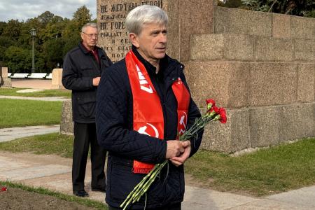 Санкт-Петербург: Нет прощения палачам народа и демократии!