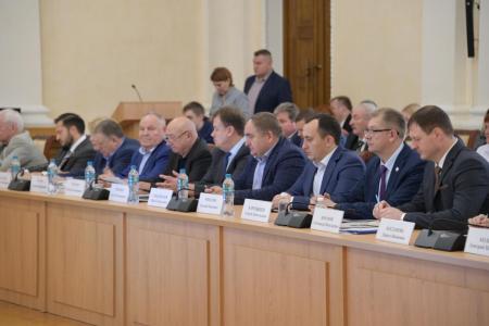 Владимир Кашин провёл круглый стол в рамках выездного заседания Комитета Государственной Думы по аграрным вопросам