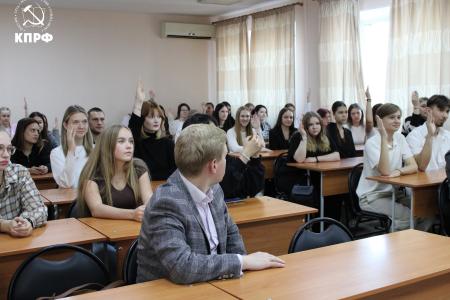 Мария Дробот обсудила со студентами Челябинска актуальные проблемы в сфере образования