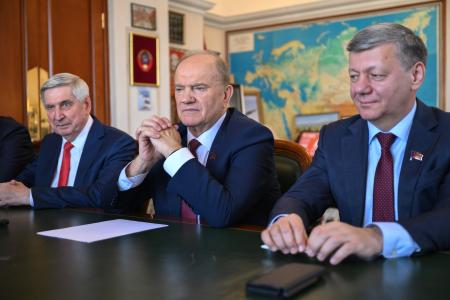 Геннадий Зюганов встретился с Хулио Гармендией перед его возвращением на Кубу
