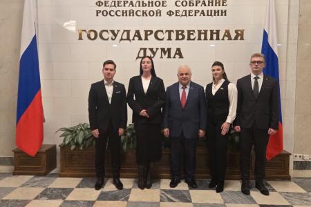 При участии коммунистов в Госдуме проведен круглый стол, посвященный решению студенческих проблем в странах СНГ