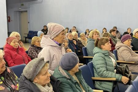 По инициативе карельских коммунистов в Ладве прошёл народный сход против роста тарифов