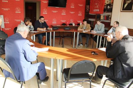 На дебатах в Томске озвучили конкретные предложения по развитию партийной работы
