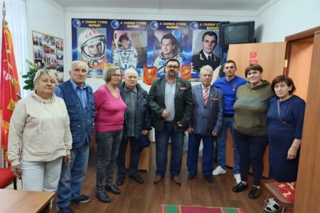 Подмосковные коммунисты: Мы СВОих не бросаем, мы рядом плечом к плечу!