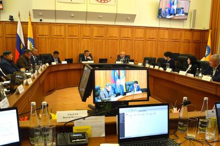 Депутаты фракции КПРФ провели активную работу в ходе 22-й сессии парламента Калмыкии