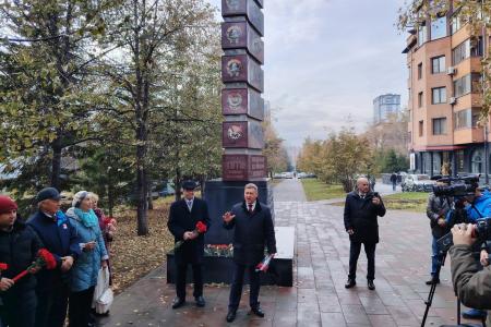 Новосибирск отметил 107-летие комсомола