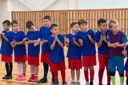 Юные футболисты боролись за призы Томского обкома КПРФ