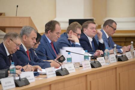 Владимир Кашин провёл круглый стол в рамках выездного заседания Комитета Государственной Думы по аграрным вопросам