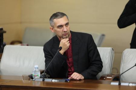 Местное самоуправление в Москве нуждается в модернизации. В Мосгордуме прошел круглый стол по инициативе КПРФ