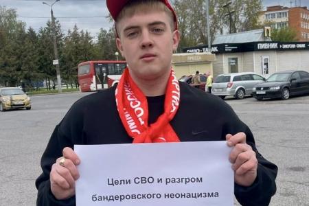 Тульские коммунисты почтили память защитников Советской власти