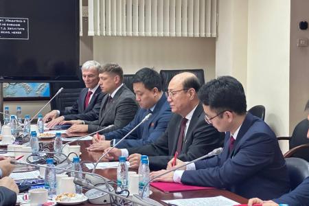 В Государственной Думе состоялась встреча межпарламентской Группы Дружбы с КНДР, возглавляемой К.К. Тайсаевым