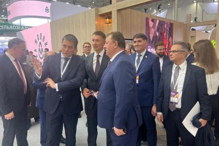 Владимир Кашин принял участие в работе XXVII Российской агропромышленной выставки «Золотая осень»