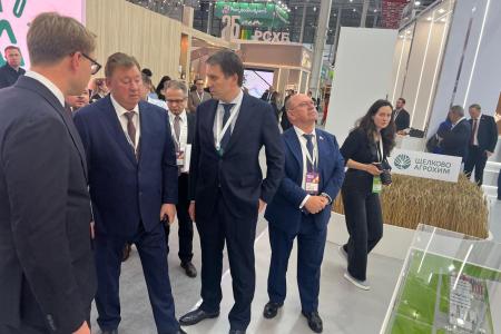 Владимир Кашин принял участие в работе XXVII Российской агропромышленной выставки «Золотая осень»