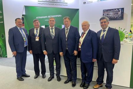 Владимир Кашин принял участие в работе XXVII Российской агропромышленной выставки «Золотая осень»
