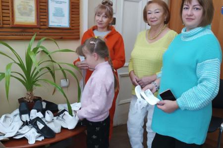 Жители Луганщины поблагодарили московских активистов женского движения «Надежда Россия»
