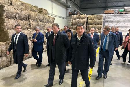 Фермеры и сельхозпроизводители Смоленщины рассказали о своем опыте Владимиру Кашину