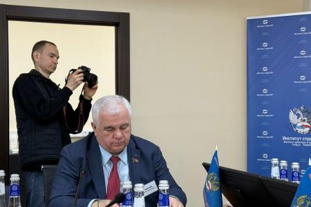 К.К. Тайсаев принял участие в конференции Института стран СНГ «Интеграционные проекты в Евразии: сегодня и завтра»