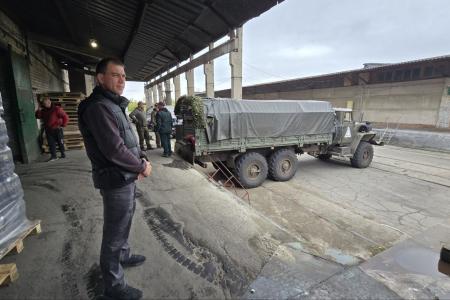 Херсонская область. КПРФ доставила военнослужащим более 30 тонн питьевой воды в рамках 144-го гуманитарного конвоя
