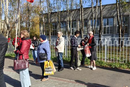 В Иванове коммунисты и сторонники КПРФ почтили память Маршала Василевского