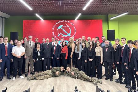 Казбек Тайсаев и Николай Коломейцев приняли участие в VI Пленуме Луганского рескома КПРФ