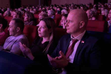 Коммунисты Пермского края организовали масштабный праздник, посвященный Дню пожилого человека
