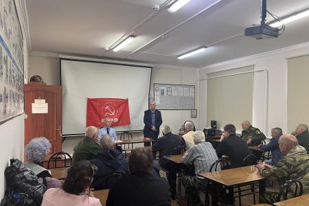 Краснодарский край. Коммунист-депутат Госдумы Н.И. Осадчий провел в Кореновском и Выселковском районах встречи с избирателями КПРФ