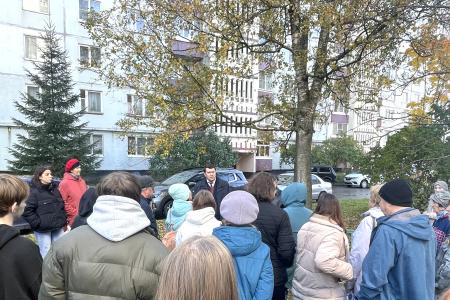 Олег Лебедев продолжает проводить массовые встречи с жителями Великого Новгорода