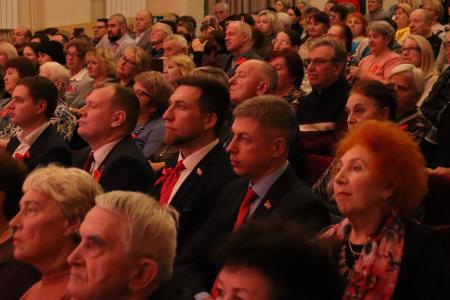 В Орле торжественно отметили 107-ю годовщину ВЛКСМ