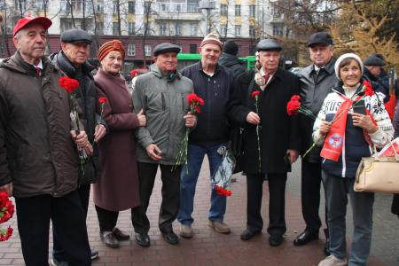Челябинская область. Состоялось возложение цветов в честь 107-й годовщины со дня образования Ленинского Комсомола